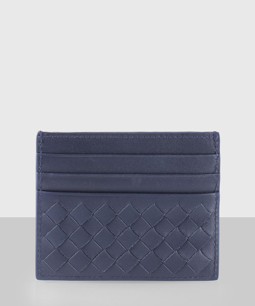 Woven wallet in blue