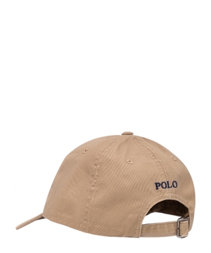 Cap with logo embroidery