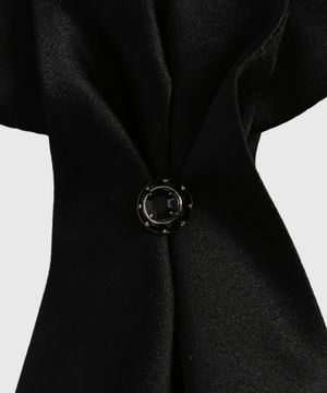 Черный галстук с пуговицей