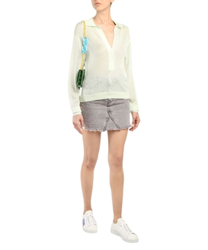 Yaşıl rəngli V-kəsim yaxalı torşəkilli pullover