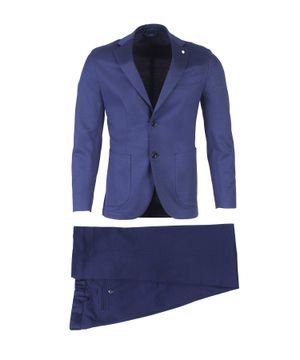 Suit in blue