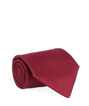 Tie in burgundy