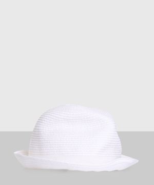 Белая соломенная шляпа
