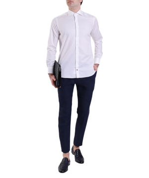 Straight shirt in white