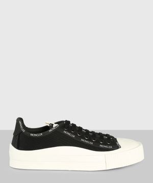 Logo printed sneakers in black