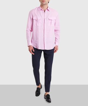 Розовая рубашка с дизайном карманов