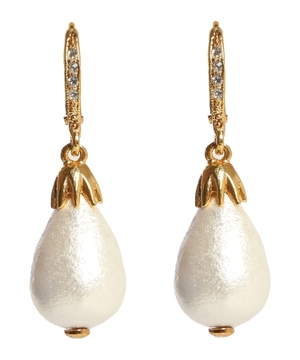 Pearls detail earrings in gold-tone