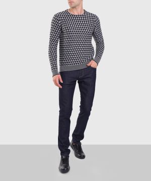 Patterned jumper in grey and black