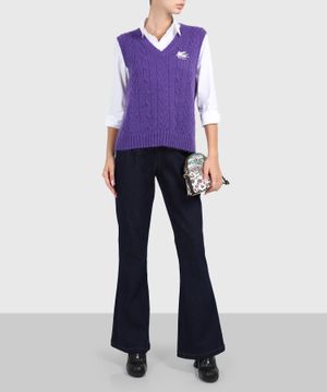 Lilac vest with logo application