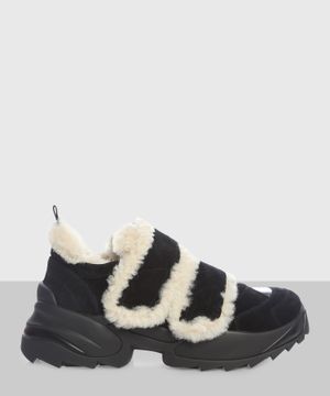 Fur trim sneakers in black