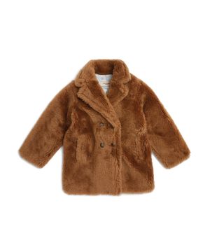 Fur coat in brown