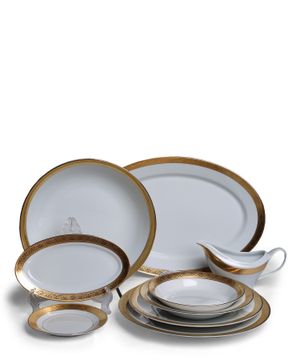 Dinner set with embroidery print