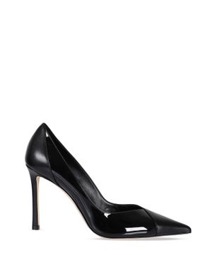 Patent leather pumps in black