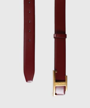 Leather belt with logo detail