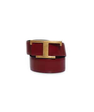 Leather belt with logo detail