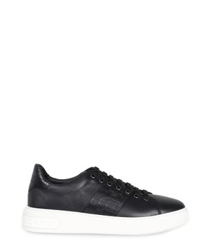 Lace-up design logo detail leather sneakers in black