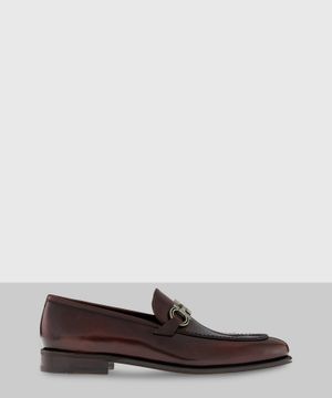 Burgundy loafer with metal detail