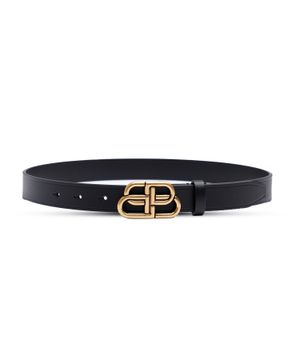 Logo buckle detail belt