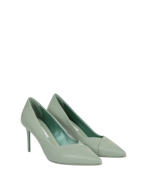 Leather pumps