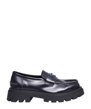 Logo detail loafers