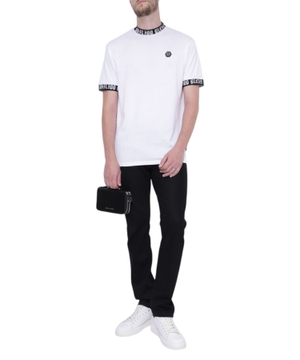 Düz biçimli loqo printli t-shirt
