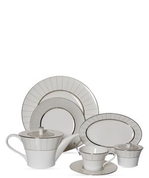 Dinner service with golden edges