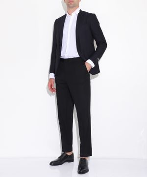 Straight-fit two button fastening blazer