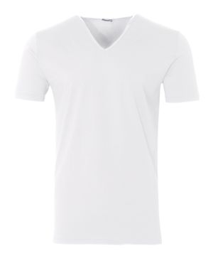 V-yaxalı t-shirt