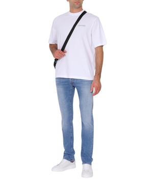 Straight-fit jeans