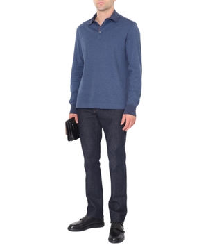 Sweater with zip collar fastening