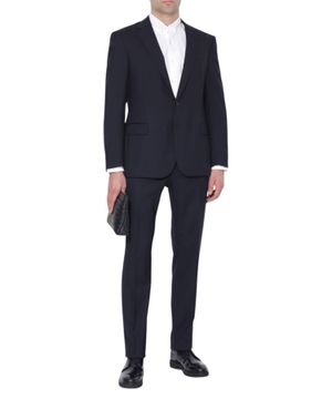 Two button fastening straight fit suit