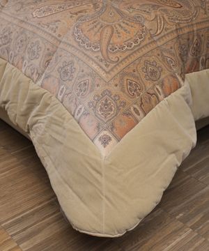 Paisley print quilted bedcover