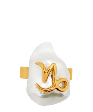 Capricorn ring with pearl