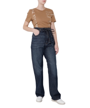 Wide-fit belted jeans