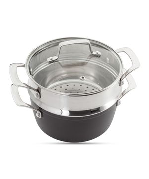 Non stick pan with steamer insert