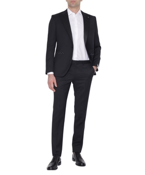 Long sleeve shirt with classic collar