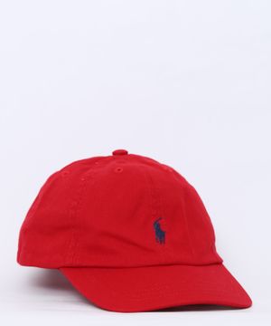 Logo embroidery detail cap