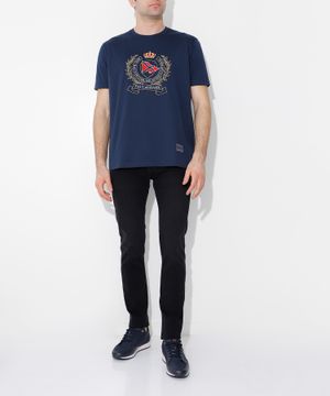 Logo embroidery t-shirt