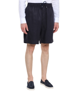 Shorts with elasticated waist
