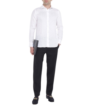 Long sleeve shirt with classic collar