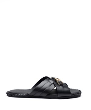 Leather sandals with logo detail