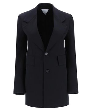 Long sleeve blazer with button fastening