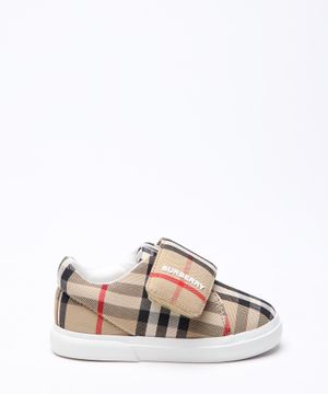 Striped logo detail sneakers