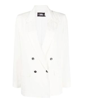 Long sleeve blazer with button fastening