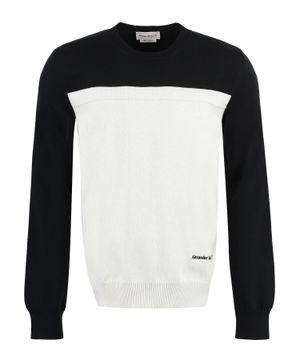 Round neck jumper with long sleeves