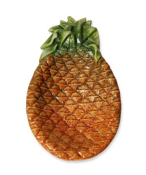 Блюдо в форме ананаса