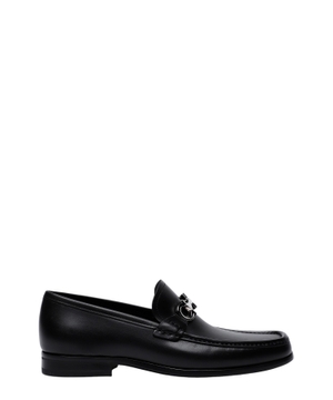 Metal detail leather moccasins