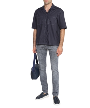 Short sleeve shirt with patch pockets