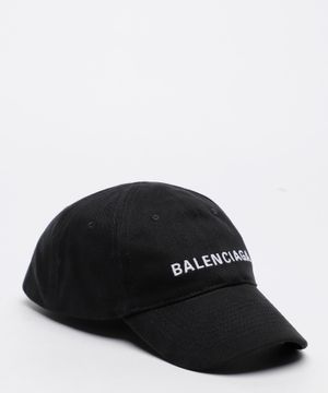 Logo embroidery detail cap