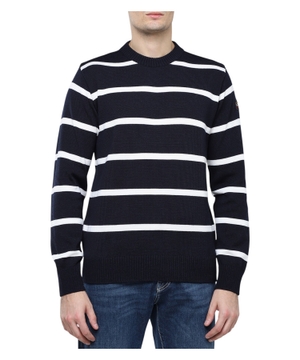 Round neck long sleeve sweater